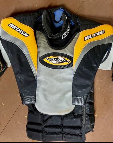 Brown Elite Goalie Chest Protector (Used)