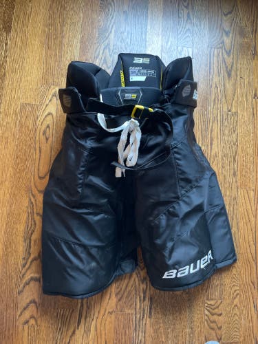 Senior Large Bauer Supreme 3S Pro Hockey Pants (Used)