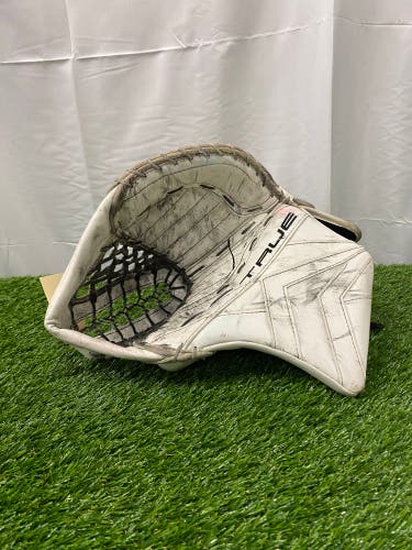 True Catalyst 9x3 Goalie Glove | Intermediate Regular