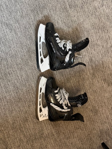 Bauer Supreme Mach Hockey Skates Size 4.5 fit 3 (lightly Used)