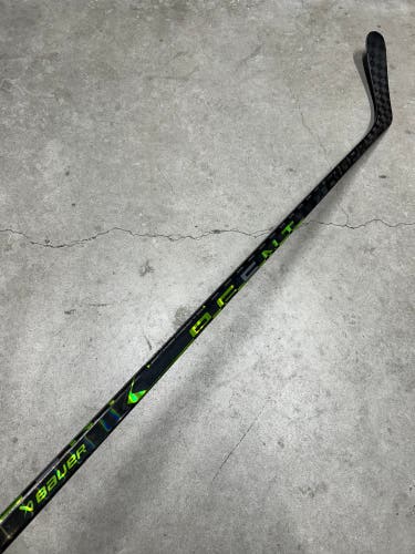 87 Flex P92 Senior Bauer Agent Left Hand Hockey Stick Pro Stock (Used)