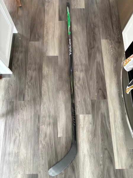 Bauer Vapor Flylite Pro Stock Hockey Stick Grip P28 77 Flex Left
