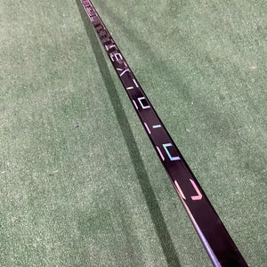 True Catalyst 9x Hockey Stick Left Hand Pro Stock | Mid Pattern 100 Flex