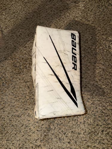 Bauer Vapor Hyperlite 2 Regular Custom Glove and Blocker (Used)