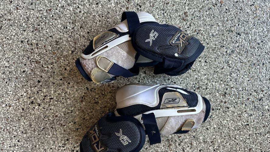 Senior Medium Reebok 5k Elbow Pads (Used)