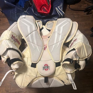 OHIO STATE LARGE PRO STOCK Vaughn V6 2200 Pro Goalie Chest Protector Pro Stock (Used)