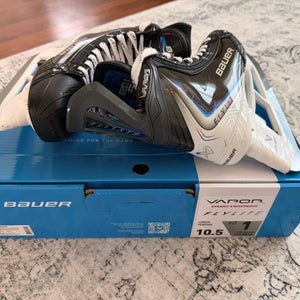 2025 Bauer Vapor Flylite Hockey Skates 10.5 (Used 3 Times) WITH 2 sets of Fly Ti Black Steel Runners