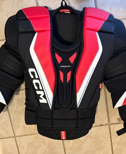 Medium CCM EFlex 6.9 Goalie Chest Protector (Used)