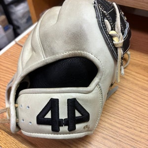 44 Pro Signature Series RH Infield Baseball Glove 11.5" (Used)