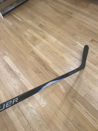 Intermediate Bauer Vapor Flylite Left Hand Hockey Stick P90TM 65 Flex (Used)