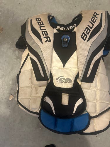 Medium 2013 Bauer Reactor 4000 Goalie Chest Protector (Used)