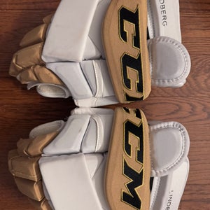 CCM HG 10KN Pro Stock Gloves 13" - Oscar Lindberg