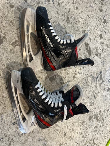 Black/Gray 2019 Bauer Vapor 2X Hockey Skates Regular Width 6.5 (Used)