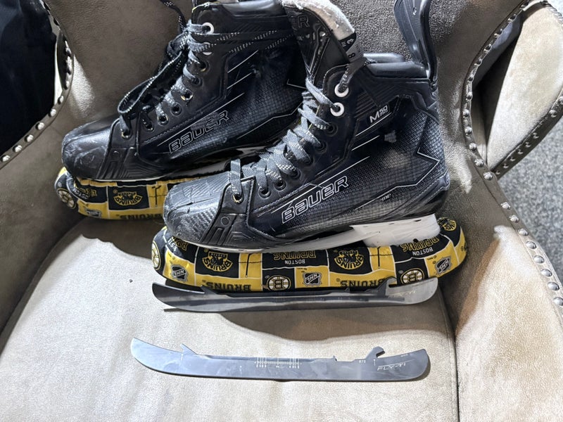 Black 2024 Bauer Supreme M50 Pro Hockey extra fly ti steel Skates 8.0 (Used)