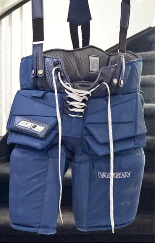 Senior XL Vaughn SLR4 Pro Carbon Hockey Goalie Pants Pro Stock (Used)