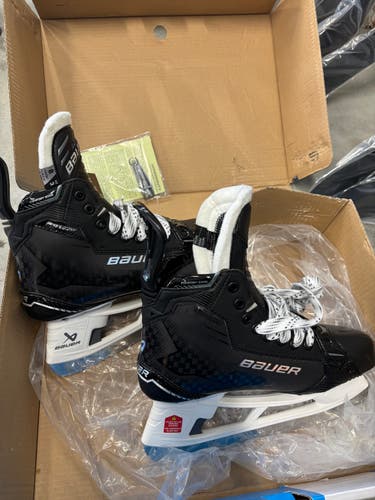 Black 2024 Bauer Supreme Shadow Hockey Skates Wide Width 8 (New)