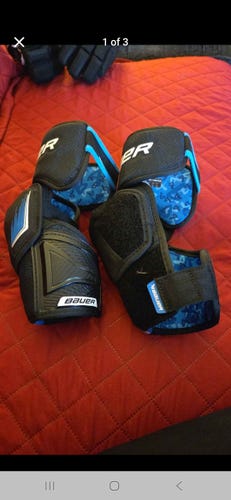 Intermediate Medium Bauer Ignite Pro Elbow Pads Pro Stock (New)