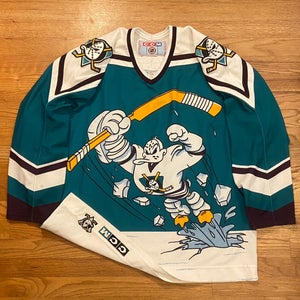 Vintage Mighty Ducks of Anaheim Wild Wing alternate jersey