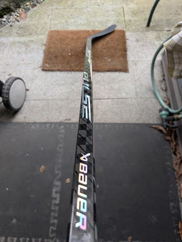 New Pro Stock RH Bauer Pulse Stick - 87 Flex / P86 (Kucherov)