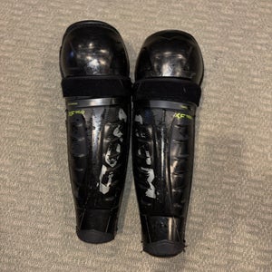 Senior CCM Tacks XF Pro 17" Shin Pads (Used)