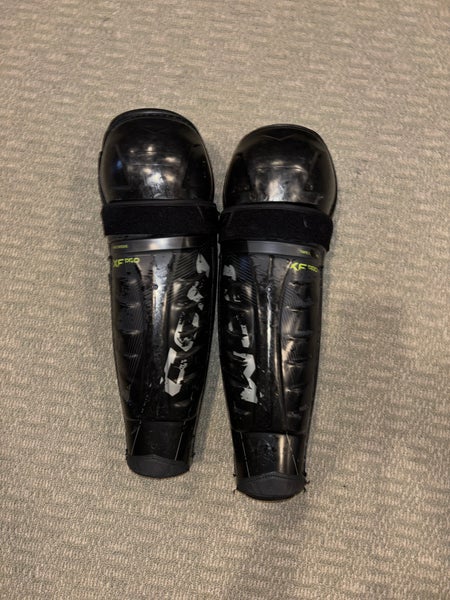 Senior CCM Tacks XF Pro 17" Shin Pads (Used)