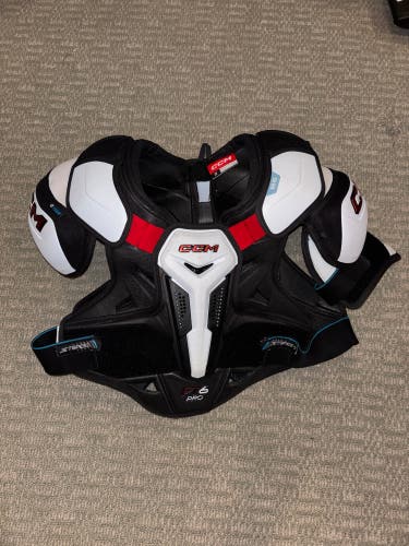 Large Senior CCM JetSpeed FT6 Pro Shoulder Pads (Used)