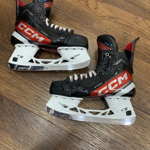 CCM JetSpeed Control Hockey Skates Extra Wide Width 9 (Used)