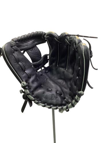 Used Wilson A500 11.5 BB/SB Glove RH Throw Black And Tan 11 1/2" 11347-S000266034