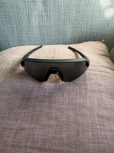 100% Slendale Youth Sunglasses Brand New never worn