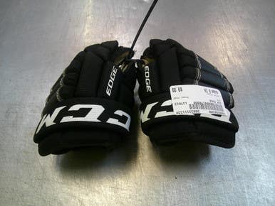 Used CCM EDGE Youth Gloves Black 8" 11339-S000200300