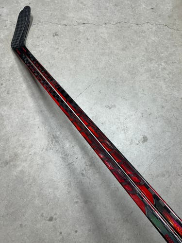 2 Pack 95 Flex Custom P88 Senior CCM JetSpeed FT4 Pro Right Hand Hockey Stick Pro Stock NHL (New)