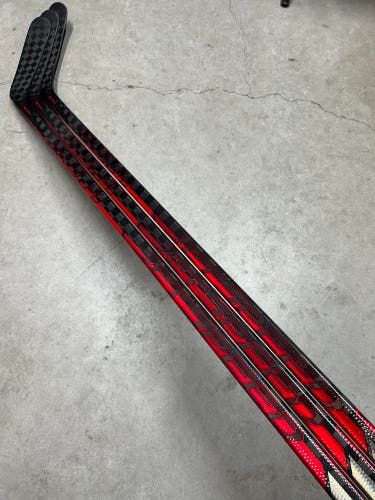 3 PACK P90TM 100 Flex Senior CCM JetSpeed FT4 Pro Right Hand Hockey Stick Pro Stock NHL (New)