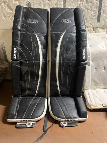 35" Smith Goalie Leg Pads (Used)
