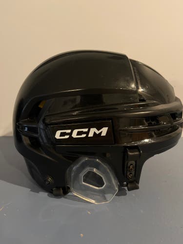 Medium CCM Tacks 720 Helmet (Used)