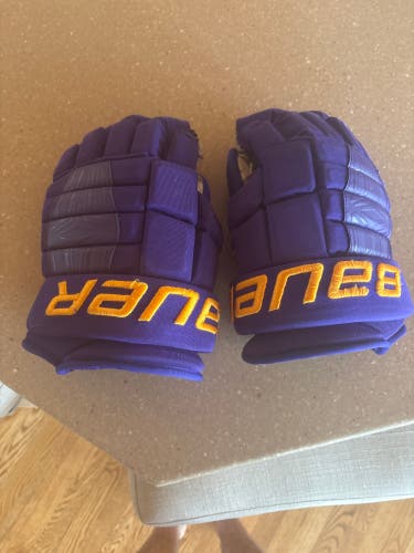 Bauer Supreme 2S Minnesota State 13”