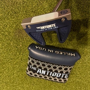 Bettinardi Antidote SB3 Putter, 33" RH