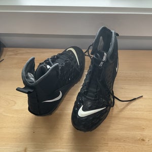 Men's Size M 9.5 (W 10.5) Nike force savage pro (Used)