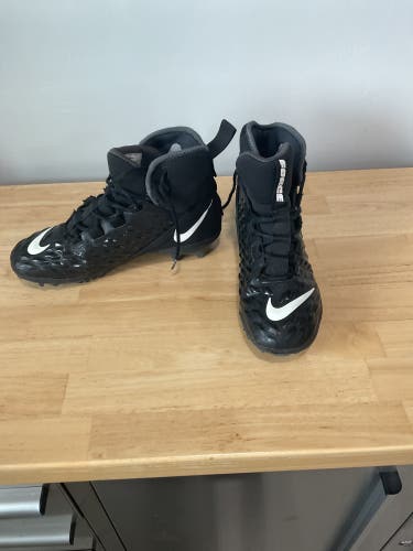 Men's Size M 8.5 (W 9.5) Nike Force elite (Used)