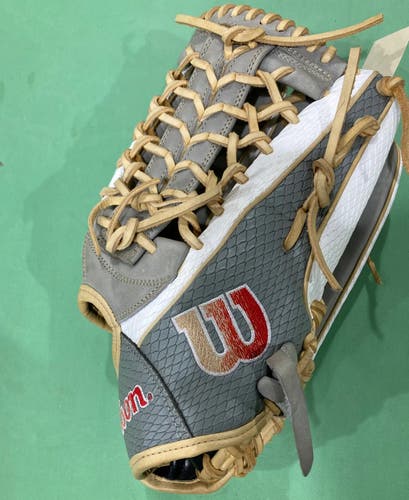 Used Wilson A2000 SuperSkin T125 Right Hand Throw Softball Glove 12.5" | EXCELLENT CONDITION