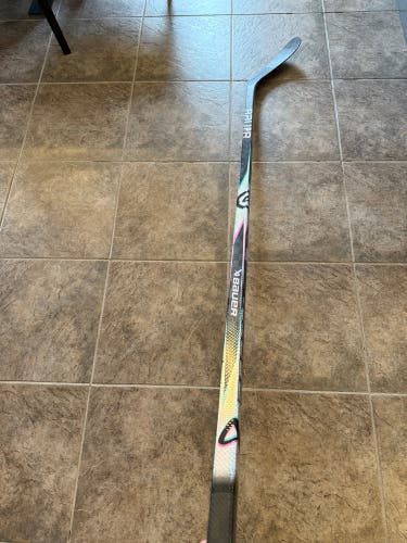 Repaired Senior Bauer Proto2 Right Handed Hockey Stick P28 87 Flex Pro Stock (Used)