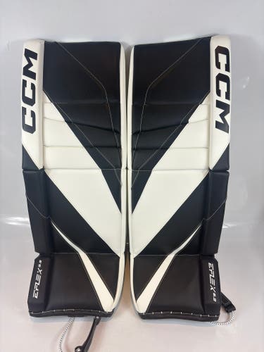 33" CCM EFlex 6.9 Goalie Leg Pads (New)