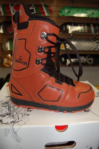 NEW BURTON FREESTYLE SNOWBOARD BOOTS MEN SIZE 10 - OLD STOCK