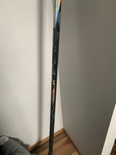 Senior Bauer Nexus Tracer Left Hand Hockey Stick P92 87 Flex (Used)