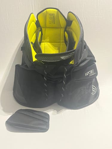 Senior Medium Warrior Ritual X3 Pro+ Hockey Goalie Pants (Used)