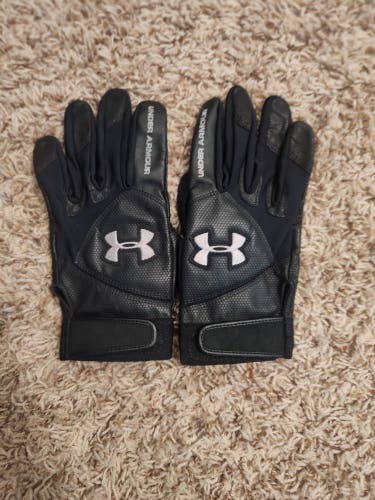 Large Under Armour Batting Gloves (Used)