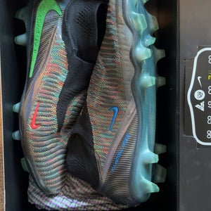 Men's Size M 9.5 (W 10.5) Nike Phantom GX Cleats (Used)