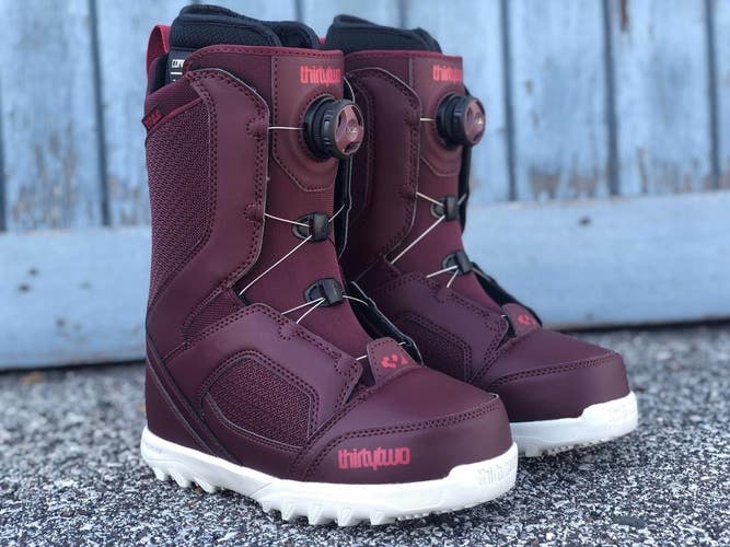 NEW THIRTYTWO STW BOA SNOWBOARD BOOTS WOMEN SIZE 10 - OLD STOCK