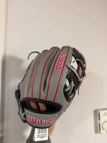 Wilson A2000 RH Infield Baseball Glove 11.75" (New) SC75