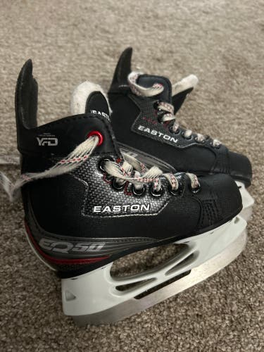 Easton Synergy EQ50 Ice Hockey Skates Youth Y9 Black