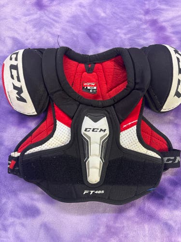Medium Junior CCM JetSpeed FT485 Shoulder Pads (Used)